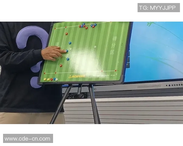 深圳飞盘队区域防守分析与战术调整的得失启示